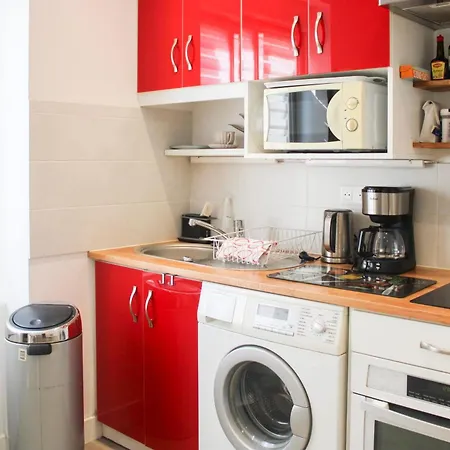 Cosy Near Metro And Tramway Parijs
