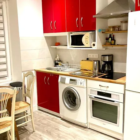 Cosy Near Metro And Tramway Appartement Parijs